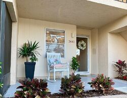 Pre-foreclosure in  Woodgate Ln Sarasota, FL 34231