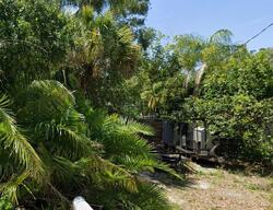 Pre-foreclosure in  Hawkeye Cir Sarasota, FL 34232