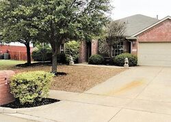 Pre-foreclosure in  Glenhaven Dr Denton, TX 76210