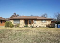  Laurel St, Lancaster TX