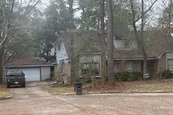 Pre-foreclosure in  Silver Falls Dr Kingwood, TX 77339