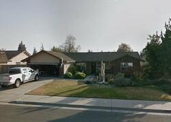 Pre-foreclosure in  Woods Pl Exeter, CA 93221