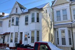 Pre-foreclosure in  N Mulberry St Hagerstown, MD 21740