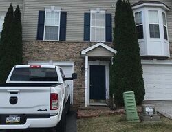 Pre-foreclosure in  Cannon Ct York, PA 17408