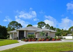 Pre-foreclosure in  Ozark Ave North Port, FL 34287