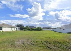  Nw 7th St, Cape Coral FL
