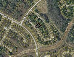 Memory Cir, Labelle FL