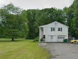 Pre-foreclosure in  Circle Dr Hopewell Junction, NY 12533