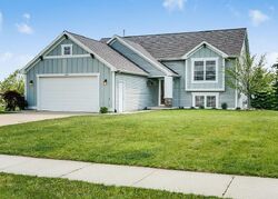 Pre-foreclosure in  Ironstone Ave Jenison, MI 49428