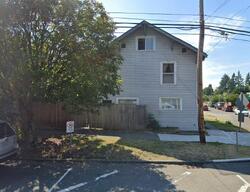 Pre-foreclosure in  Highland Park Way Sw Seattle, WA 98106