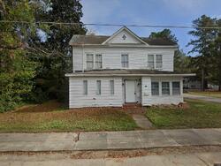  N Franklin St, Whiteville NC