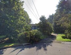 Pre-foreclosure in  Chantil Cir Cheshire, CT 06410