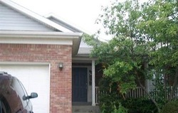 Pre-foreclosure in  Danielle Ln Lexington, KY 40509