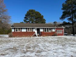 Pre-foreclosure in  Handy Rd Princess Anne, MD 21853