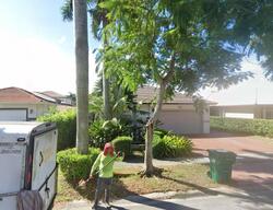 Pre-foreclosure in  Nw 140th Ln Hialeah, FL 33018