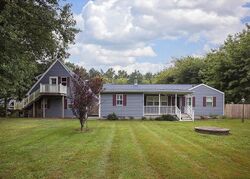 Pre-foreclosure in  Chateau Dr East New Market, MD 21631