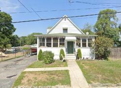 Pre-foreclosure in  Atlantic Ave Wilmington, DE 19804