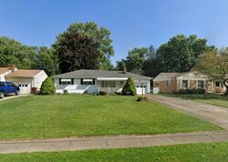  Larkridge Ave, Youngstown OH