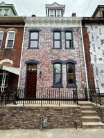 Pre-foreclosure in  Armandale St Pittsburgh, PA 15212