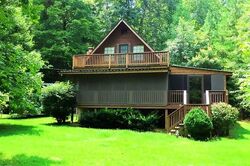 Pre-foreclosure in  Cuba Hollow Ln Waverly, TN 37185