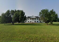 Pre-foreclosure in  Summer Plains Dr Mechanicsville, VA 23116
