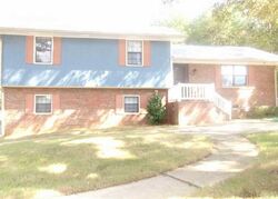 Pre-foreclosure in  Southmoore Cir Oxford, AL 36203