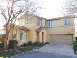 Pre-foreclosure in  Hyannis Port Pl Sacramento, CA 95835
