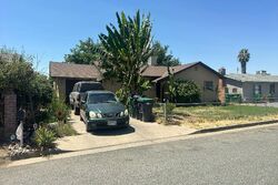Pre-foreclosure in  Preston Ave Strathmore, CA 93267