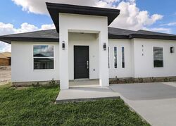 Pre-foreclosure in  Cienega Ln Laredo, TX 78046