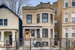 Pre-foreclosure in  S Langley Ave Chicago, IL 60637
