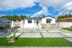 Pre-foreclosure in  Sw 14th St Miami, FL 33144