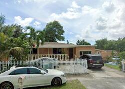 Pre-foreclosure in  Nw 149th Ter Miami, FL 33168