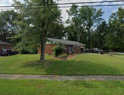 Pre-foreclosure in  Tin Dor Way Fairdale, KY 40118