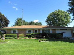Pre-foreclosure in  Adams Acres Ct Granger, IN 46530