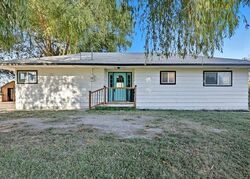 Pre-foreclosure in  N Yakima River Dr West Richland, WA 99353