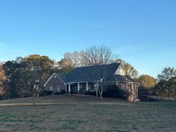 Pre-foreclosure in  Willow Springs Ln Social Circle, GA 30025