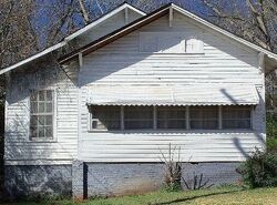 Pre-foreclosure in  Murphy Ave Lagrange, GA 30240