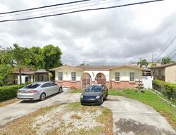  Sw 68th Ct, Miami FL