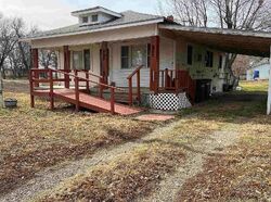 Pre-foreclosure in  S C St Arkansas City, KS 67005