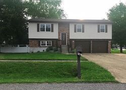 Pre-foreclosure in  TIMBERWOOD DR Radcliff, KY 40160