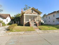 Pre-foreclosure in  Maupas Ave Savannah, GA 31401