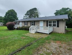 Pre-foreclosure in  Kesler Rd Winder, GA 30680