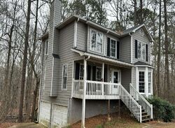 Pre-foreclosure in  RED OAK CIR Dallas, GA 30157