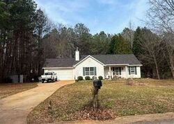 Pre-foreclosure in  Stony Brook Cir Jackson, GA 30233