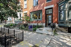 Pre-foreclosure in  W Deming Pl Chicago, IL 60614