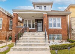 Pre-foreclosure in  S Maplewood Ave Chicago, IL 60629