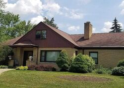 Pre-foreclosure in  Parkview Ave Rockford, IL 61107