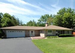 Pre-foreclosure in  Spring Creek Rd Rockford, IL 61107