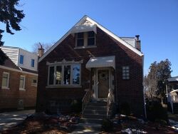 Pre-foreclosure in  HIGHLAND AVE Berwyn, IL 60402
