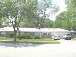 Pre-foreclosure in  Blackhawk Dr Park Forest, IL 60466